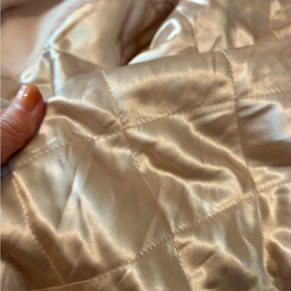 GAP - Women’s satin bomber jacket with pink fleece lining. Size small - Picture 11 of 11